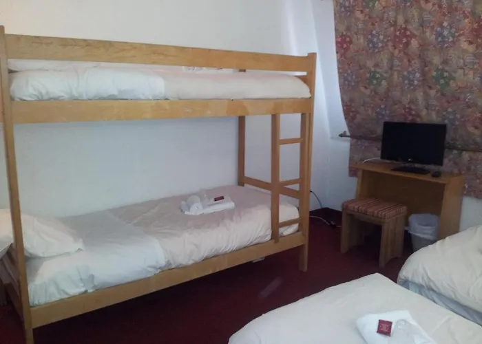 Готель Des Neiges 2*