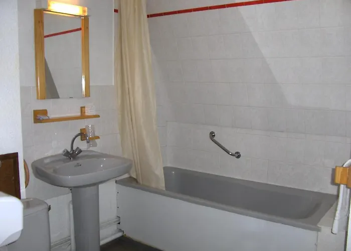 Отель Des Neiges