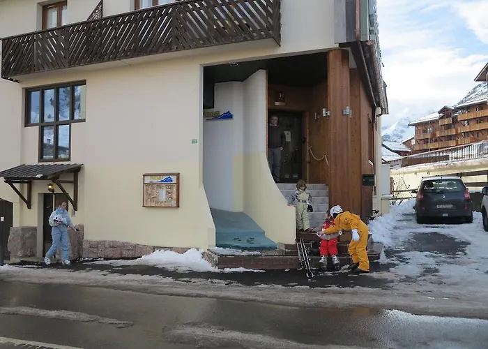 Отель Des Neiges 2*